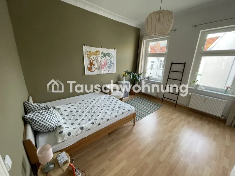 Tauschwohnung: Biete 3-Zimmer Wohnung in F-Hain mit Balkon gegen 2-Zimmer — photo 1